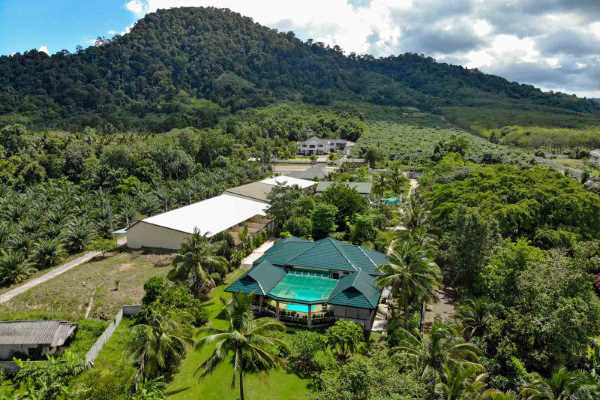 for sale - Four-Bedroom Villa Estate on 4.5 Rai Grounds - Ao Nang, Krabi