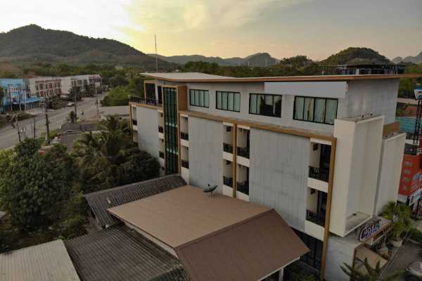 for sale - 29 Room Hotel for Sale on Main Highway close to Boat Pier - Ao Nammao, Krabi